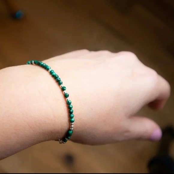 Genuine Malachite Beaded Bracelet - Picture 2 of 2